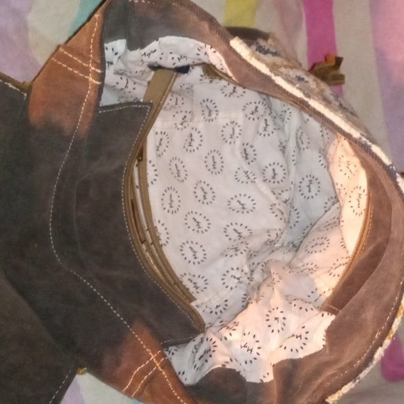 Bag - Picture 3 of 3